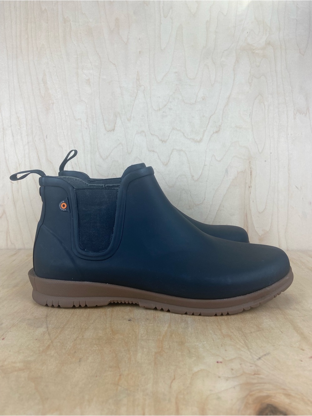 Bogs Sweet Pea Low Black Chelsea Boots Women’s Size 8